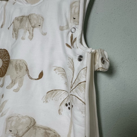 NWOT Crane Baby Wearable Blanket for Boys and Safari Animal Print - Picture 7 of 15